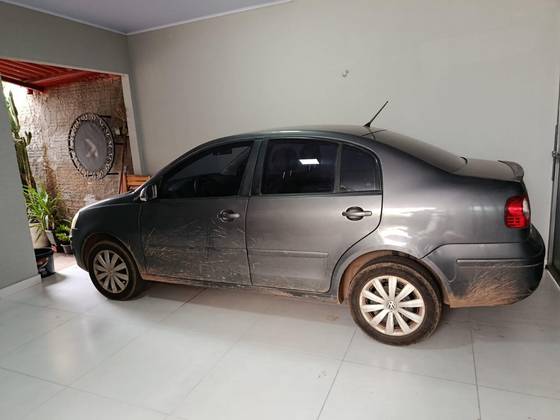 VOLKSWAGEN POLO SEDAN 1.6 MI 8V FLEX 4P MANUAL